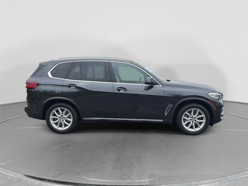 Used 2022 BMW X5 sDrive40i w/ Premium Package RWD image 6