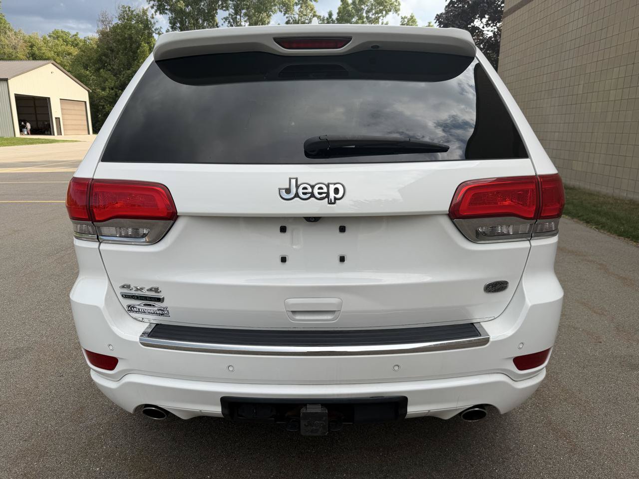 Used 2015 Jeep Grand Cherokee Overland w/ Advanced Technology Group AWD/4WD image 6