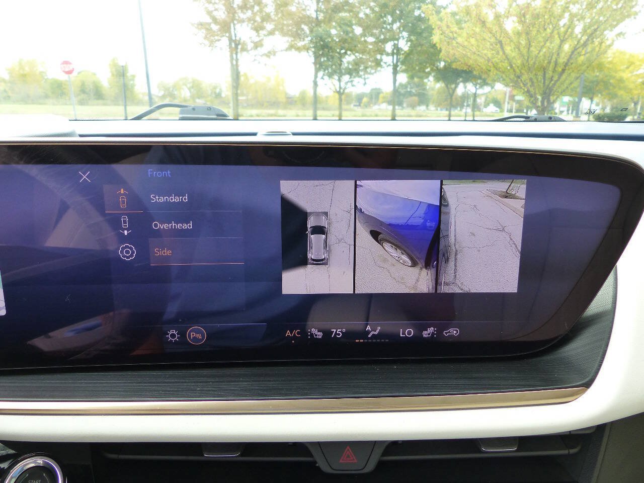Used 2025 Buick Envision Avenir AWD/4WD image 37
