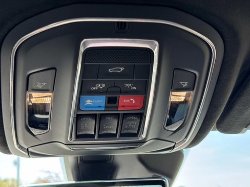 New 2026 Jeep Grand Cherokee L Summit AWD/4WD image 22