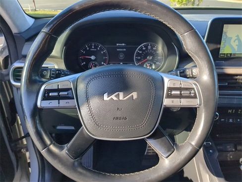 Used 2022 Kia Telluride SX w/ SX Prestige Package image 35