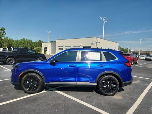 Used 2025 Honda CR-V Sport Touring image 3