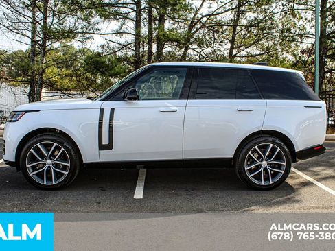 Used 2024 Land Rover Range Rover SE AWD/4WD image 7