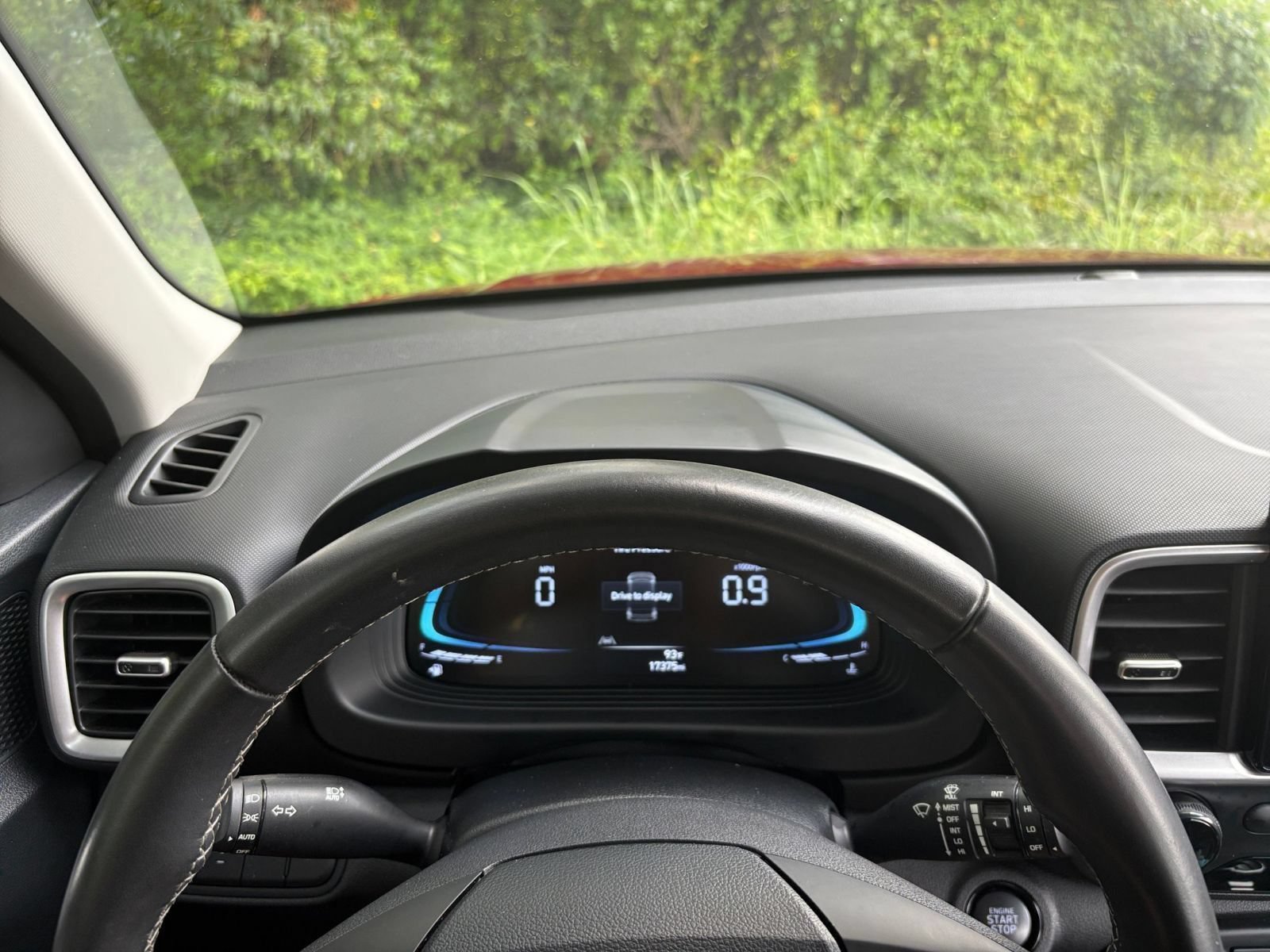 Used 2026 Hyundai Venue SEL FWD image 37