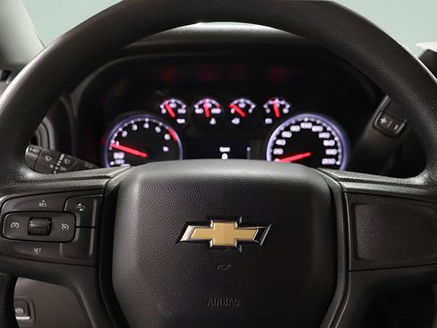 Used 2023 Chevrolet Silverado 1500 Custom AWD/4WD image 13