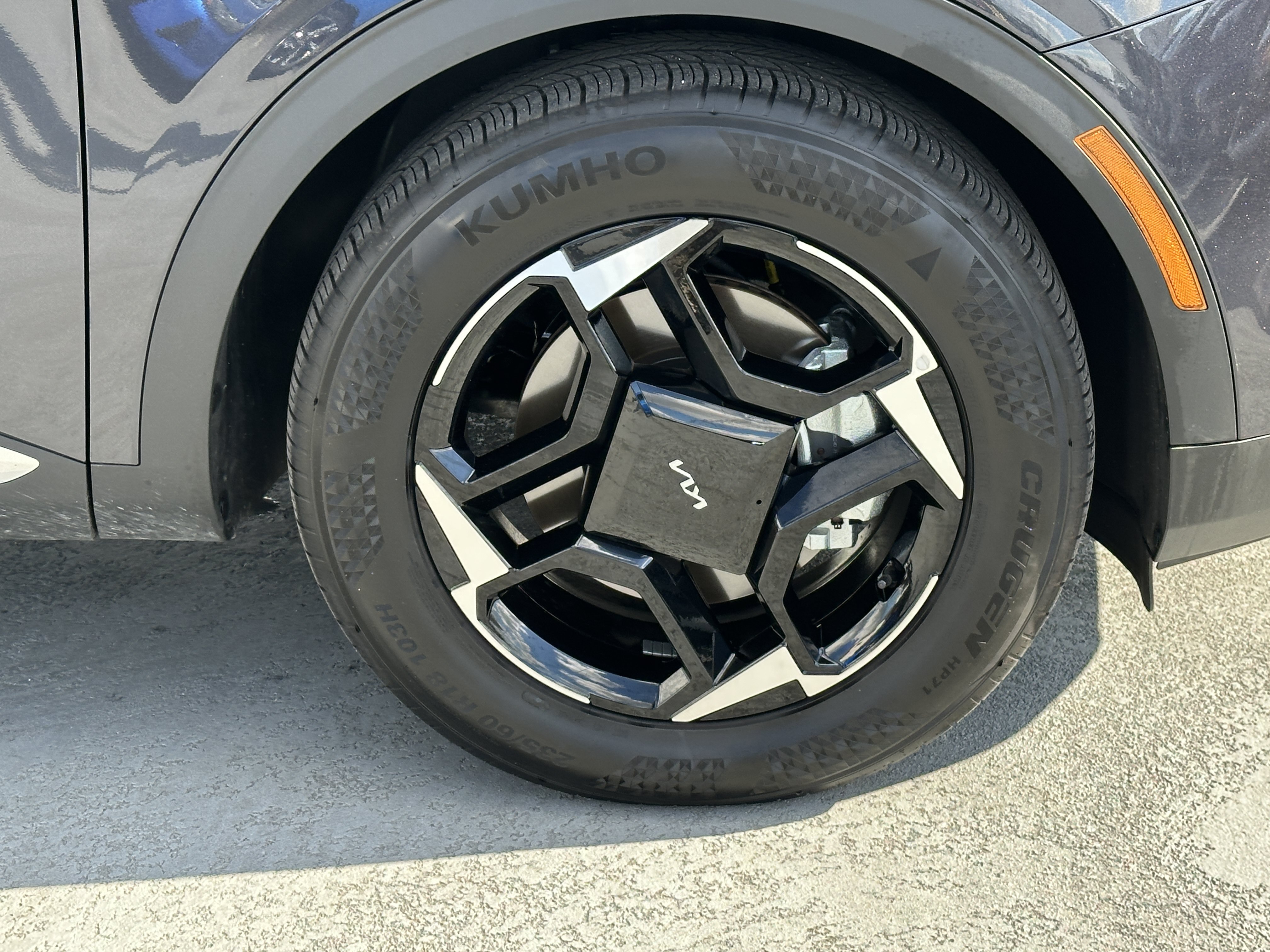 Certified 2026 Kia Sportage EX FWD image 14