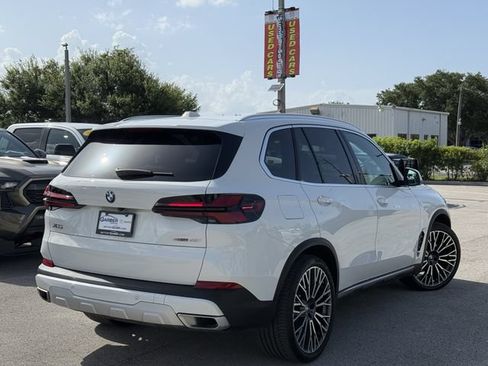 Used 2024 BMW X5 sDrive40i w/ Premium Package RWD image 3
