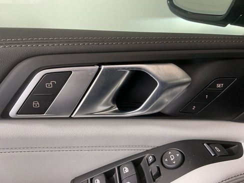 New 2026 BMW X5 sDrive40i w/ M Sport Package image 25