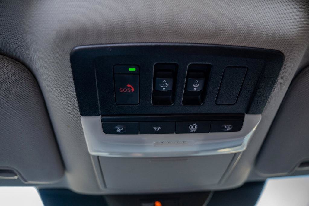 Used 2023 Nissan Pathfinder Platinum FWD image 35