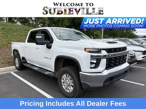 Used 2022 Chevrolet Silverado 2500 LT AWD/4WD image 1