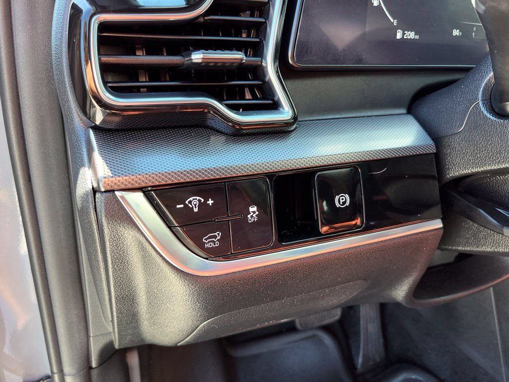 Used 2024 Kia Sportage SX FWD image 7