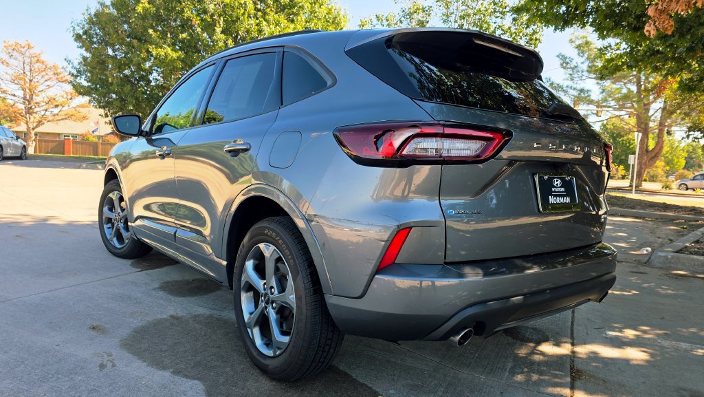 Used 2024 Ford Escape ST-Line AWD/4WD image 18