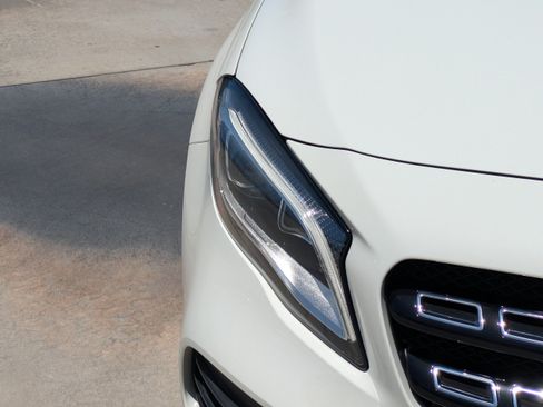 Used 2018 Mercedes-Benz GLA 250 image 7