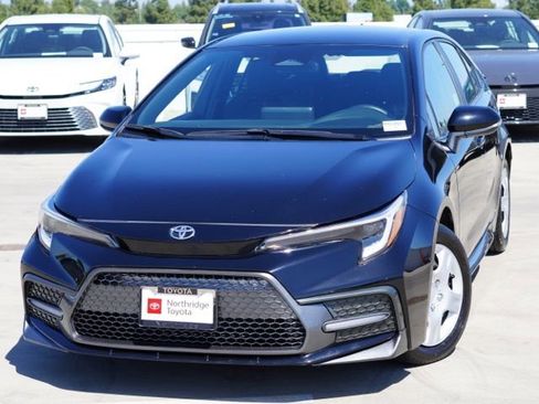 Used 2024 Toyota Corolla SE FWD image 5