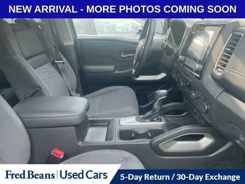 Used 2023 Nissan Frontier SV w/ SV Convenience Package AWD/4WD image 9