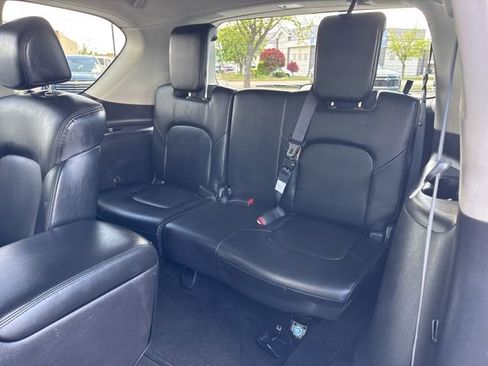 Used 2024 Nissan Armada SL w/ Captain's Chairs Package AWD/4WD image 17