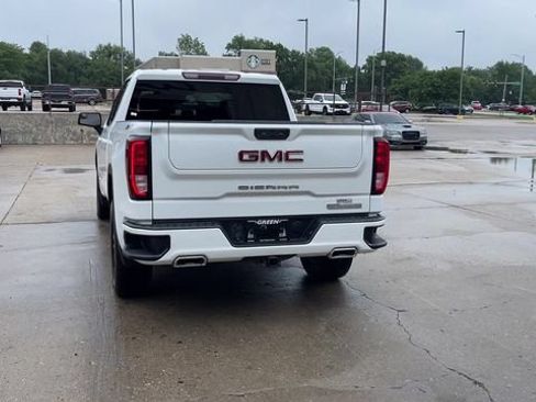 Used 2023 GMC Sierra 1500 Elevation w/ X31 Off-Road Package AWD/4WD image 7