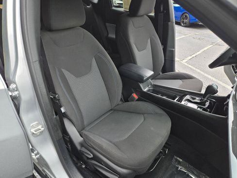 Used 2025 Jeep Compass Sport AWD/4WD image 25