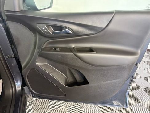 Used 2023 Chevrolet Equinox LT AWD/4WD image 27