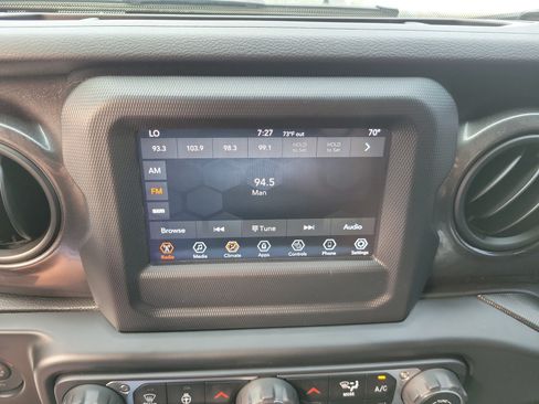 Used 2020 Jeep Wrangler Unlimited Sport AWD/4WD image 15