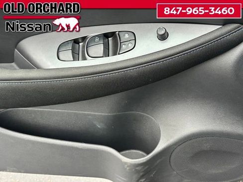 Used 2024 Nissan Leaf S image 10