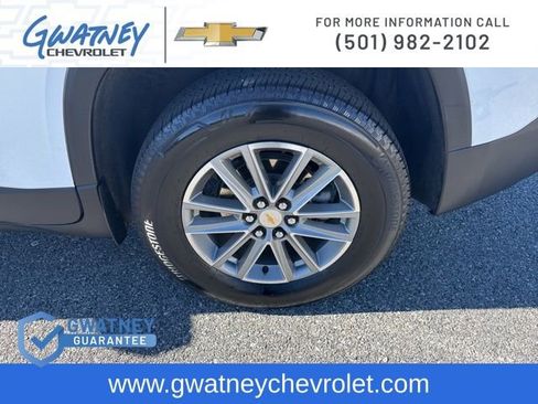 Used 2023 Chevrolet Traverse LT w/ LPO, Floor Liner Package image 10