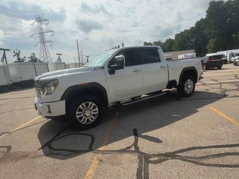 Certified 2020 GMC Sierra 3500 Denali w/ Technology Package AWD/4WD image 4