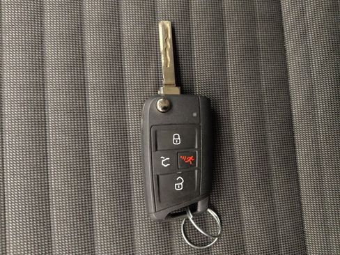 Used 2025 Volkswagen Jetta S FWD image 32