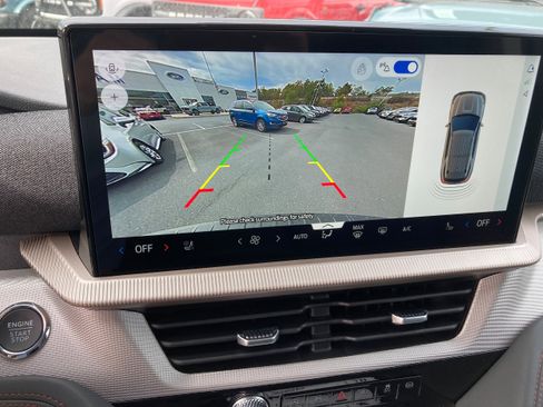 New 2025 Ford Explorer Active w/ Active Comfort Package image 17