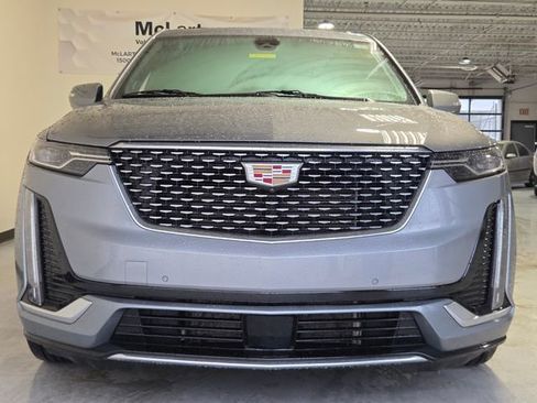 Used 2024 Cadillac XT6 Premium Luxury w/ Technology Package FWD image 4