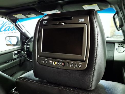 Used 2012 Ford Expedition EL Limited RWD image 17