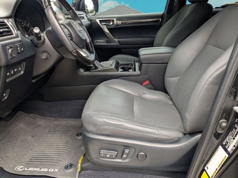 Certified 2023 Lexus GX 460 Premium AWD/4WD image 5