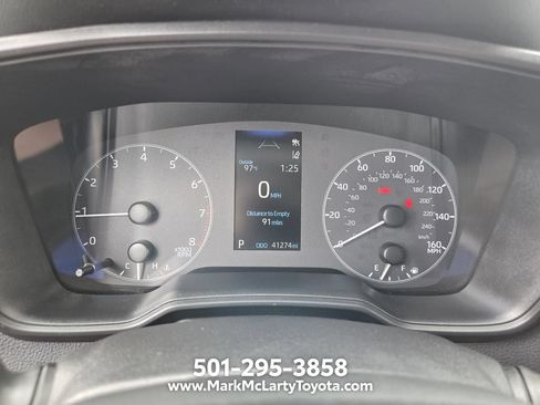 Used 2025 Toyota Corolla LE FWD image 21