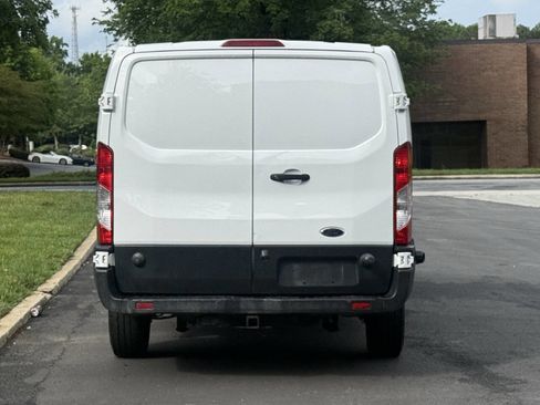 Used 2019 Ford Transit 250 148 Low Roof RWD image 5