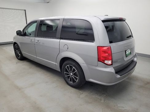 Used 2018 Dodge Grand Caravan GT FWD image 3