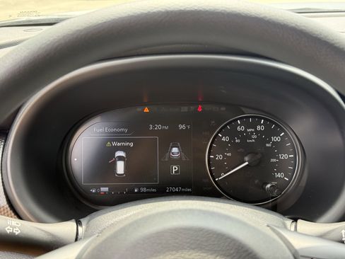 Used 2024 Nissan Kicks SV w/ Exterior Package FWD image 19