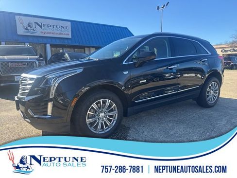 Used 2018 Cadillac XT5 Luxury w/ Driver Awareness Package image 1
