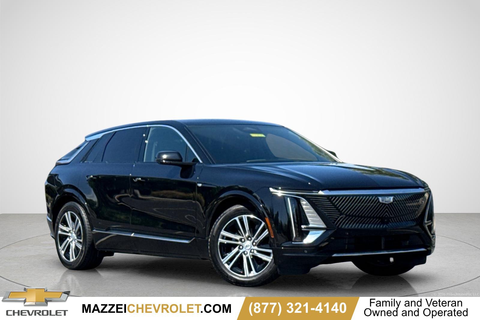 Used 2024 Cadillac Lyriq Luxury RWD image 1
