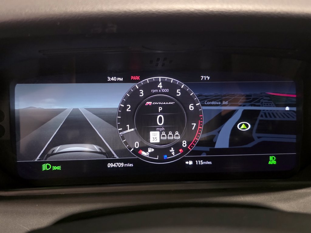 Used 2019 Land Rover Range Rover Velar R-Dynamic SE AWD/4WD image 24