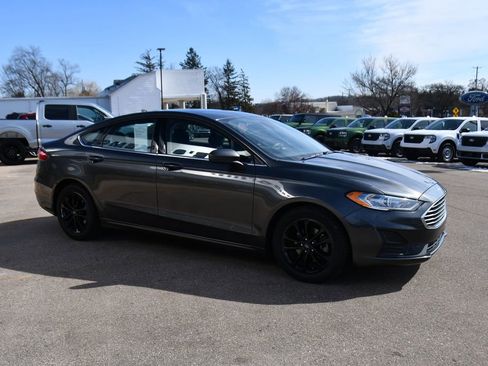 Used 2020 Ford Fusion SE image 8
