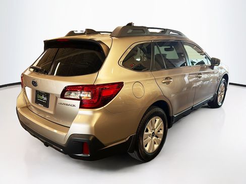 Used 2018 Subaru Outback 2.5i Premium AWD/4WD image 9