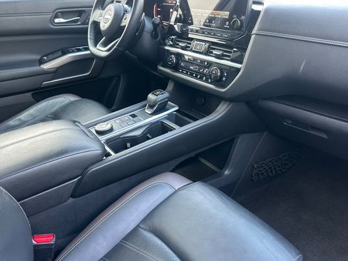 Used 2023 Nissan Pathfinder Platinum image 21