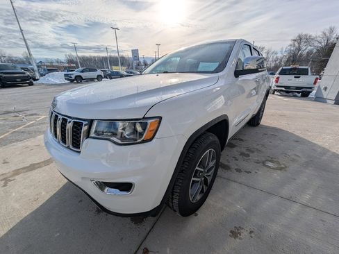 Used 2019 Jeep Grand Cherokee Limited image 8