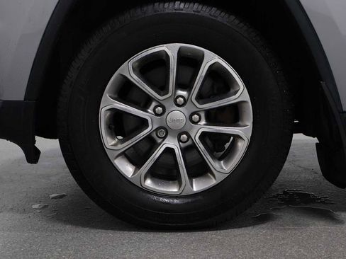 Used 2014 Jeep Grand Cherokee Limited w/ Trailer Tow Group IV image 34