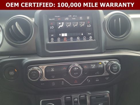 Used 2021 Jeep Wrangler Unlimited Sport AWD/4WD image 40