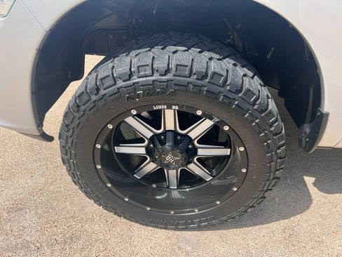 Used 2014 RAM 1500 Express AWD/4WD image 20