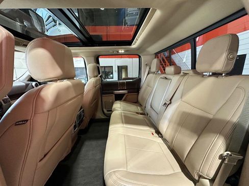 Used 2019 Ford F150 Lariat w/ Equipment Group 502A Luxury image 15