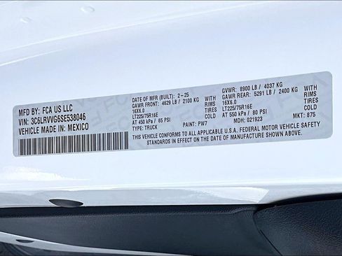 Used 2025 RAM ProMaster 2500 w/ U-Haul Equipment Group FWD image 35