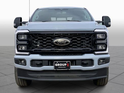 New 2026 Ford F250 Lariat w/ Black Appearance Package AWD/4WD image 3