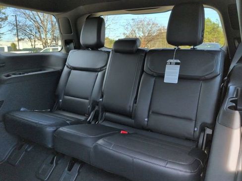 New 2025 Ford Expedition Platinum w/ Stealth Performance Package image 13